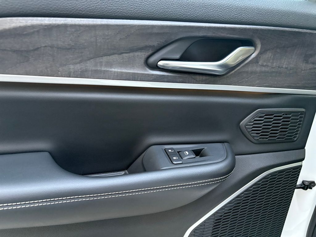 2022 Jeep Grand Cherokee Limited photo 28