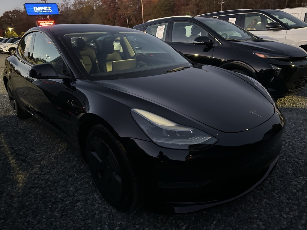 2023 Tesla Model 3 photo 2