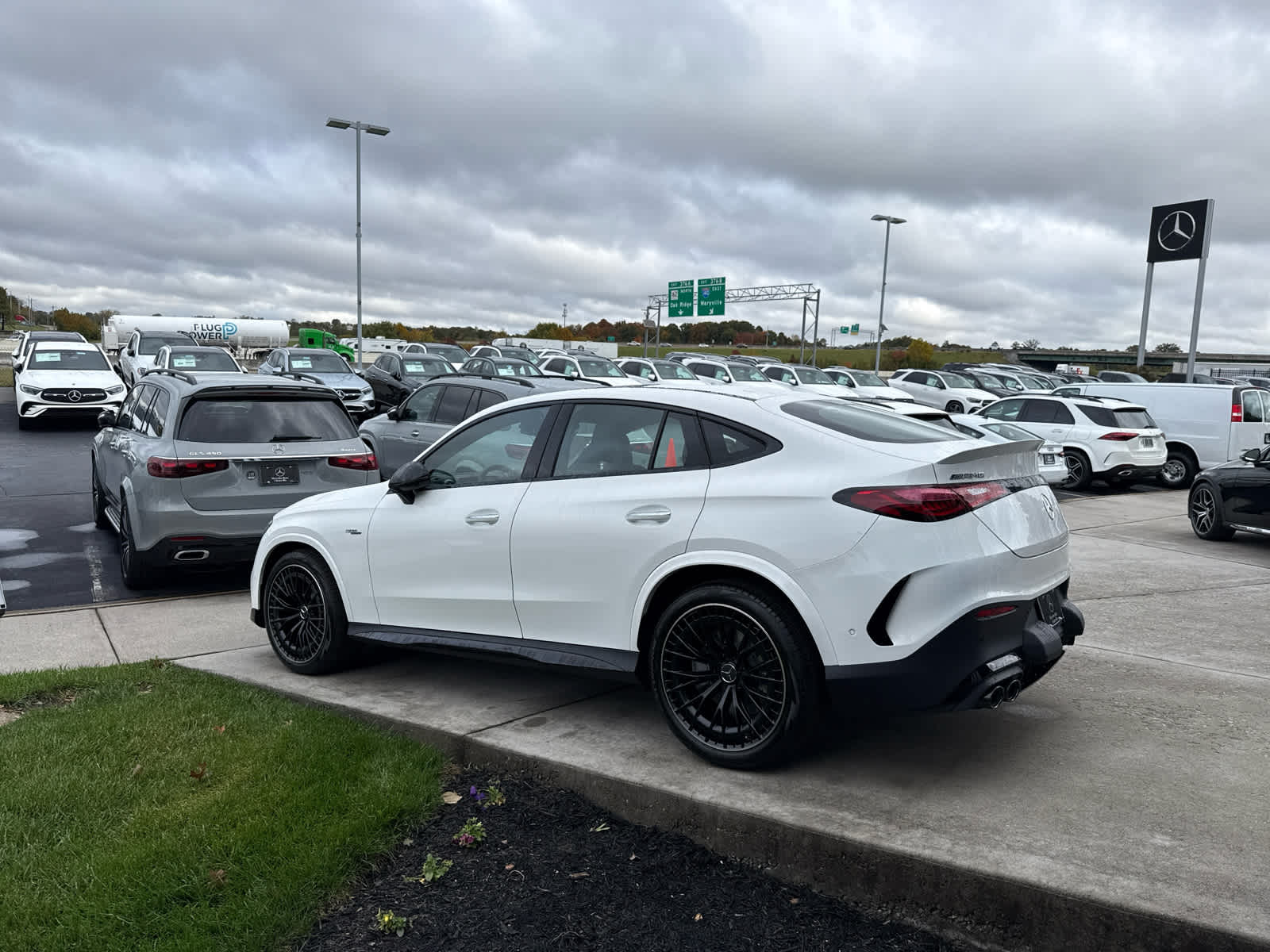 2026 Mercedes Benz GLC AMG 43 4MATIC photo 3