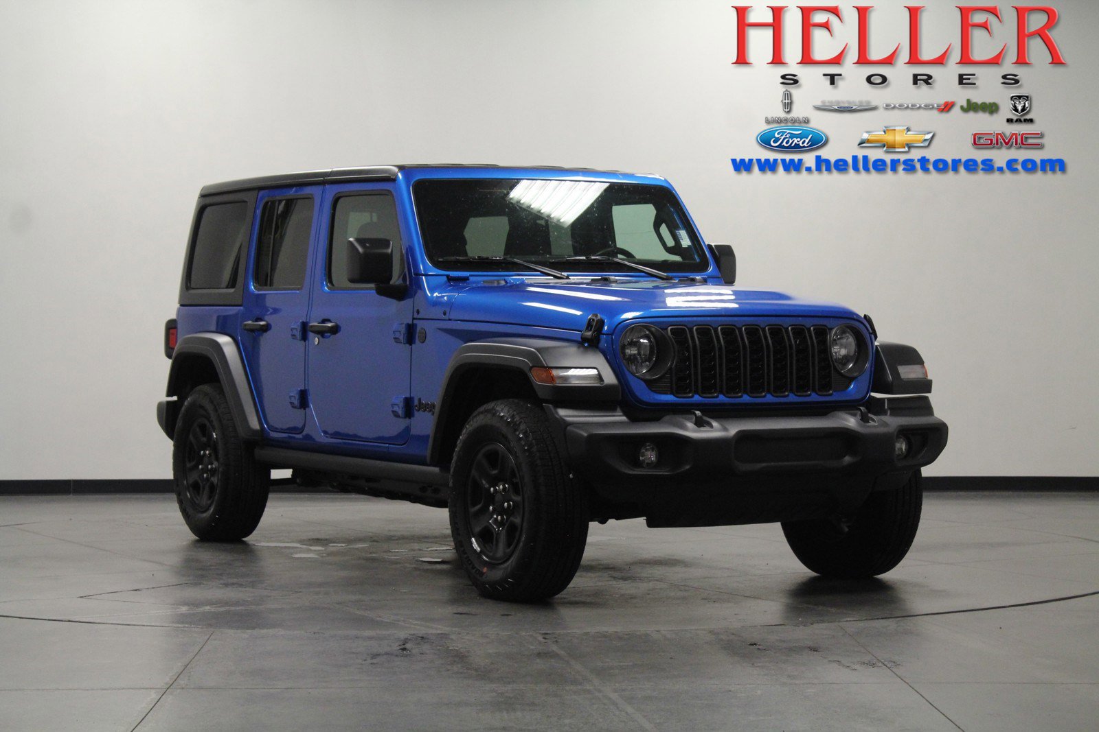 Used 2024 Hydro Blue Pearl Coat Jeep Sport image 1