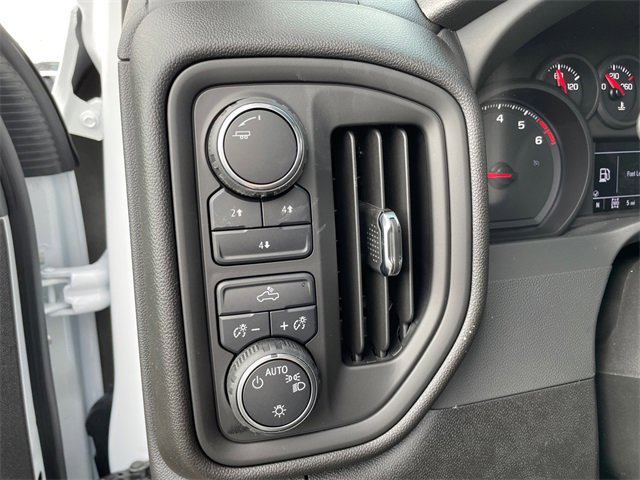 2025 Chevrolet Silverado 2500HD photo 19