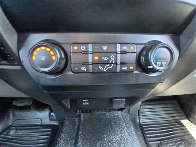 2022 Ford F-350 XL photo 18