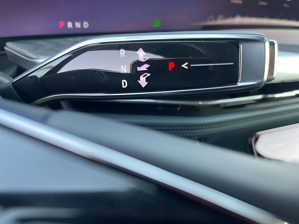 2025 Cadillac Escalade IQ Sport photo 30