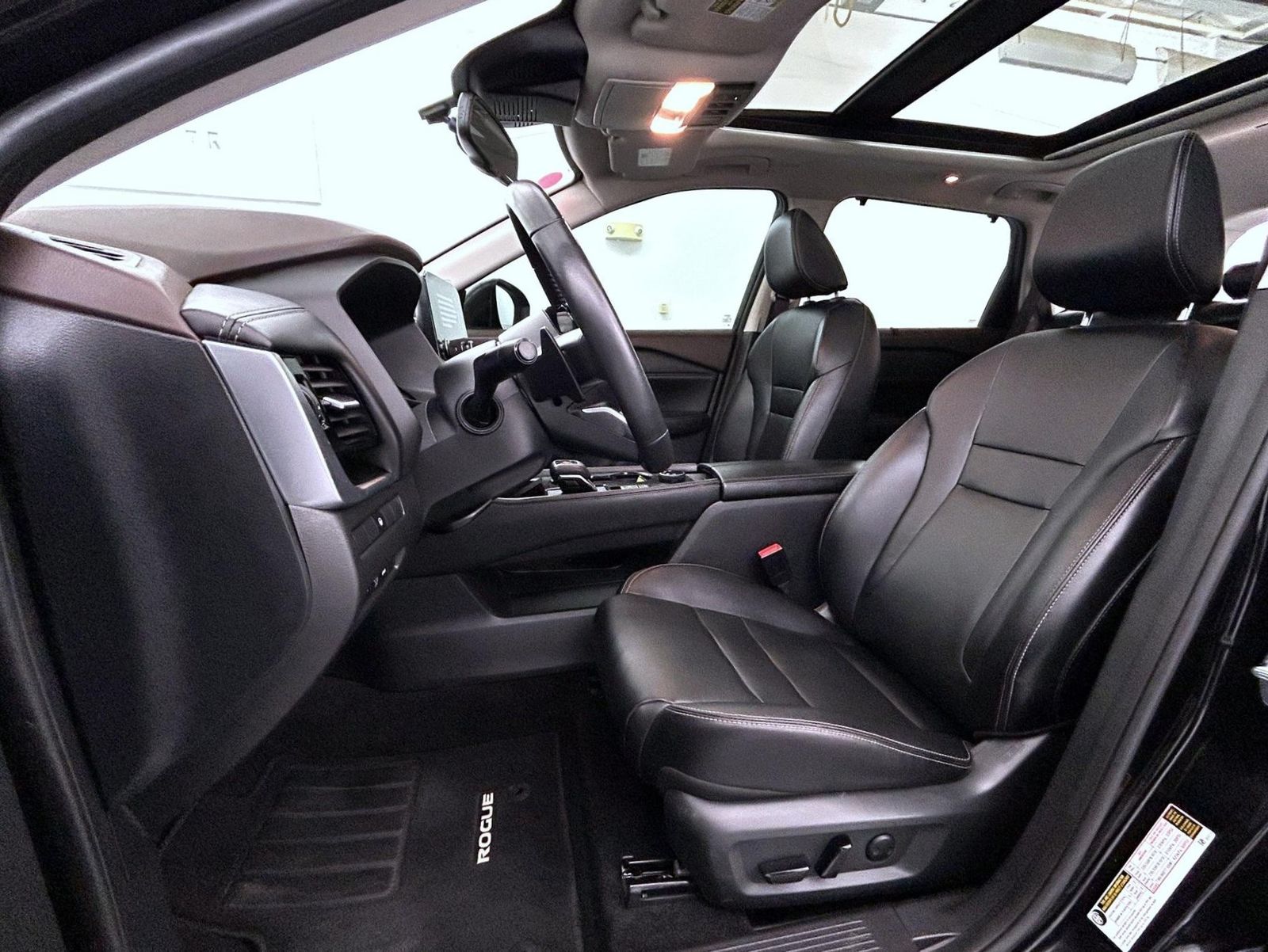 2023 Nissan Rogue SL photo 10