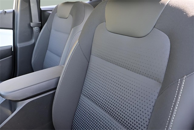 2024 Chevrolet Trax LT photo 3
