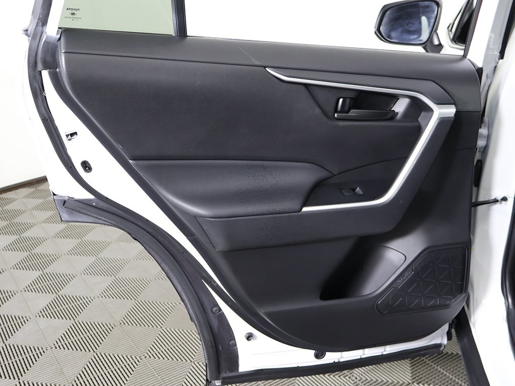 2024 Toyota RAV4 Hybrid LE photo 17