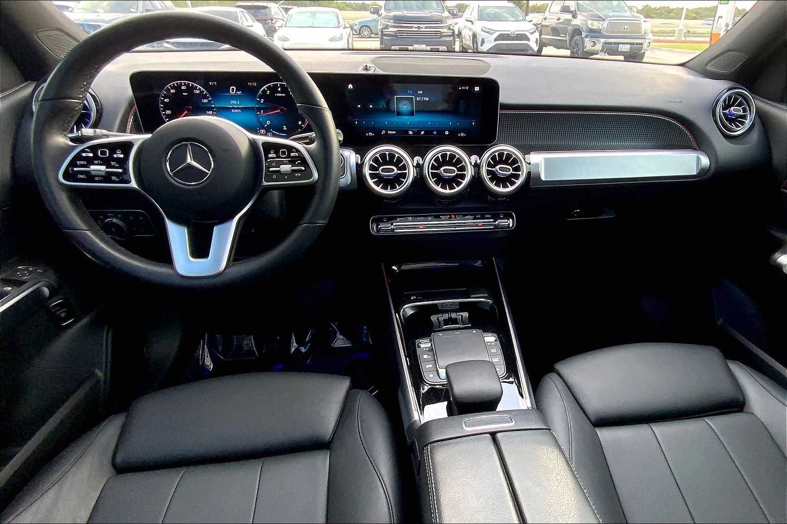 2021 Mercedes Benz GLB 250 photo 12