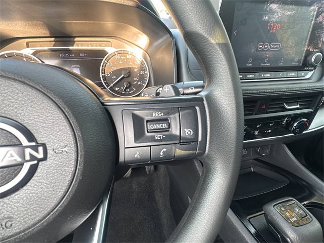 2022 Nissan Rogue S photo 13