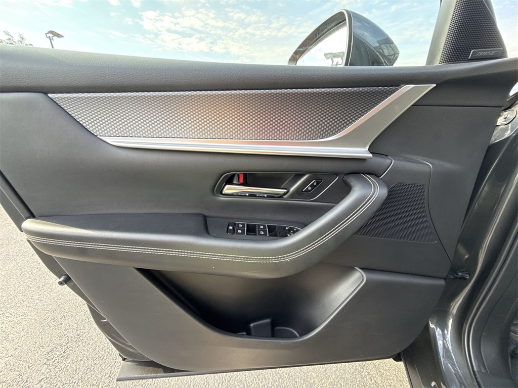 2024 Mazda CX-90 Plug-in Hybrid Premium photo 9