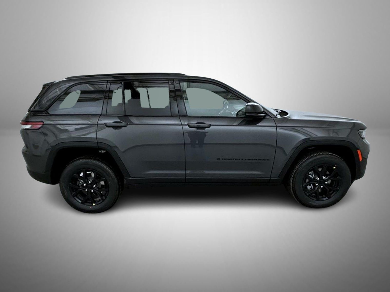 2025 Jeep Grand Cherokee Laredo Altitude photo 4