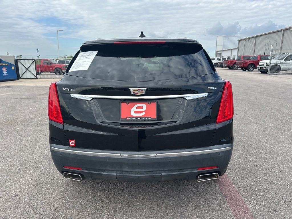 2017 Cadillac XT5 Luxury photo 6