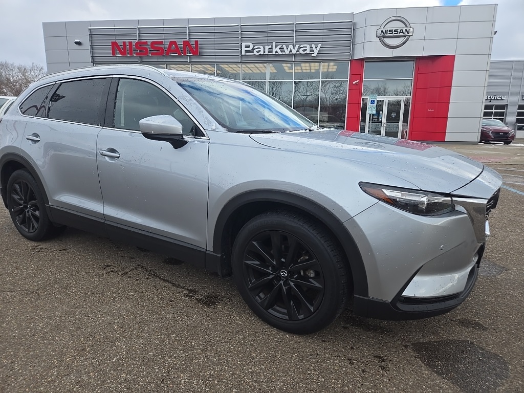 2022 Mazda CX-9 Touring Plus's photo