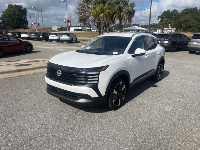 2025 Nissan Kicks SR photo 4