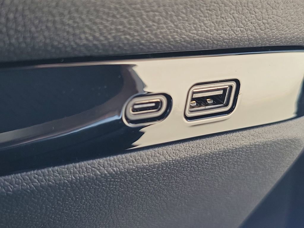 2025 Buick Enclave Preferred photo 29