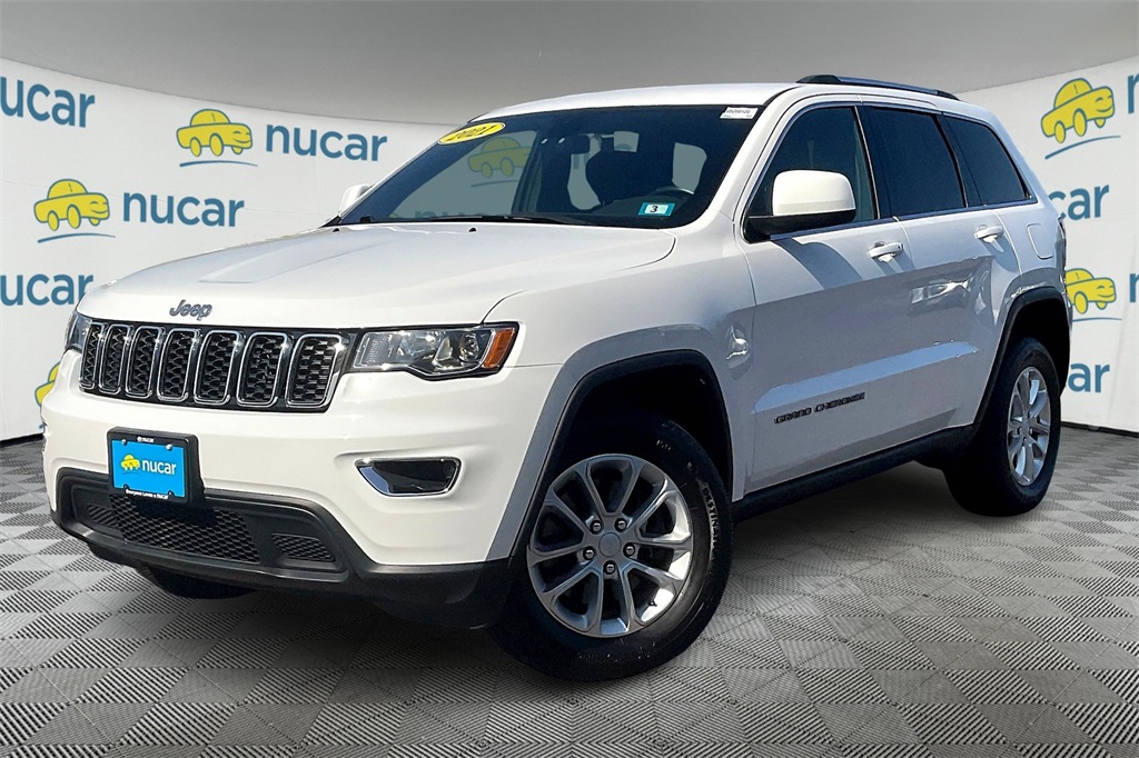 2021 Jeep Grand Cherokee Laredo E photo 3
