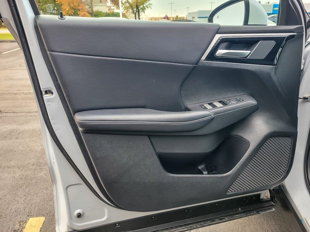 2024 MITSUBISHI OUTLANDER - Image 17