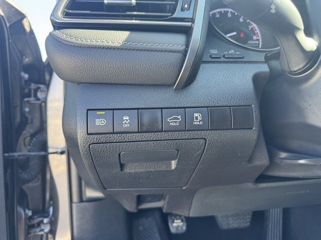 2023 Toyota Camry SE photo 12