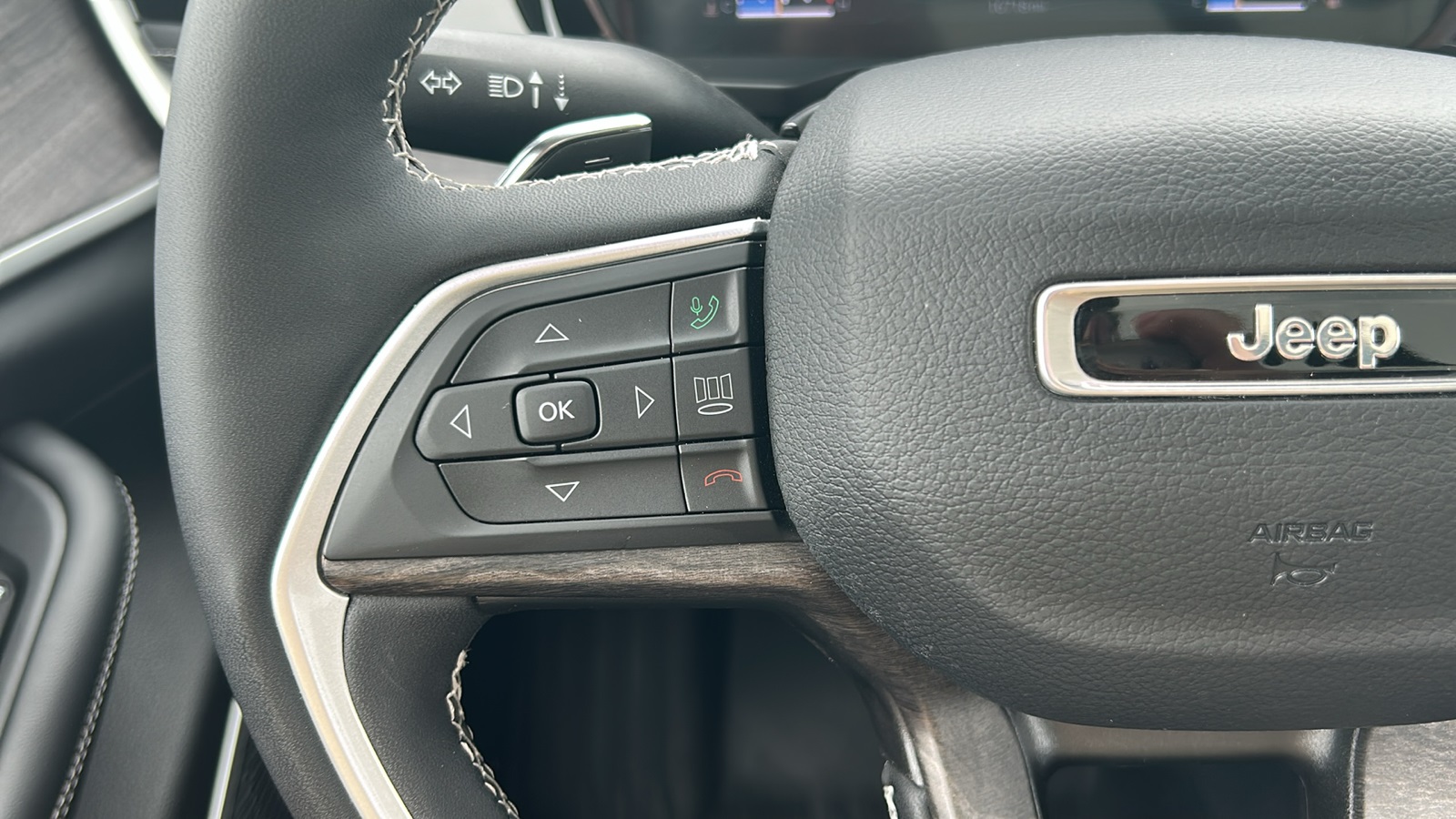 2023 Jeep Cherokee Base photo 20