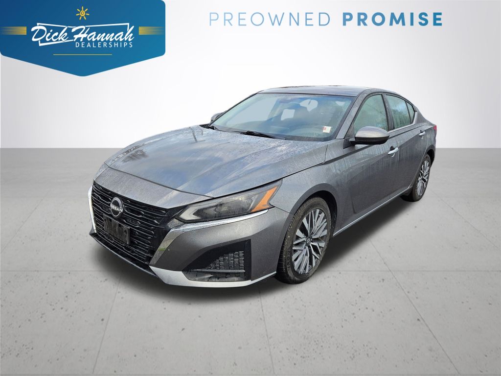 2023 Nissan Altima SV's photo