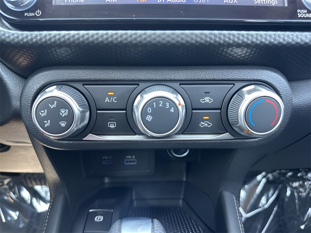 2023 Nissan Kicks SV photo 16