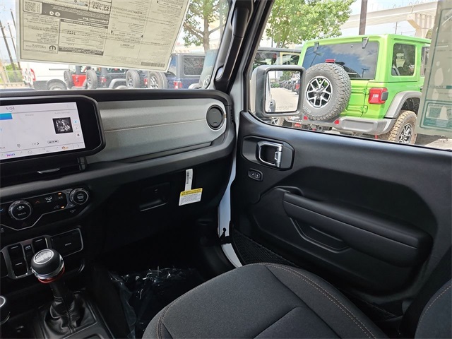 2025 Jeep Wrangler Sport photo 3