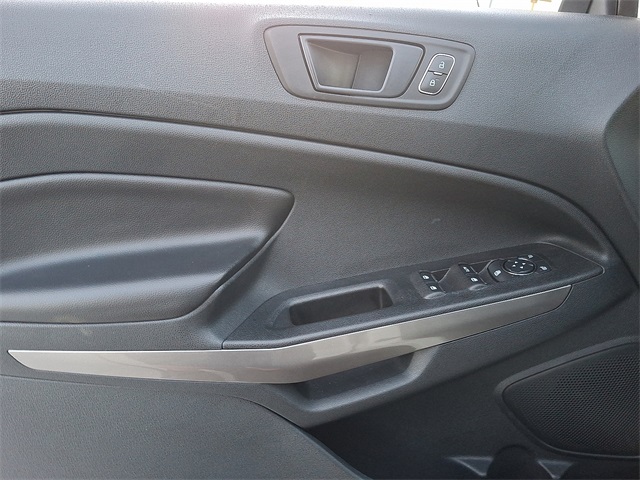2022 Ford EcoSport SES photo 12