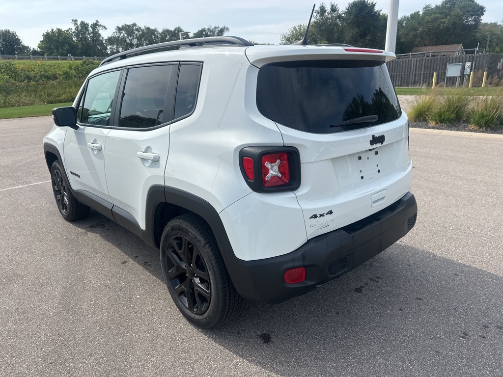 2022 Jeep Renegade Altitude photo 6