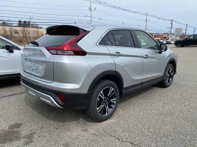 2024 Mitsubishi Eclipse Cross SE photo 3