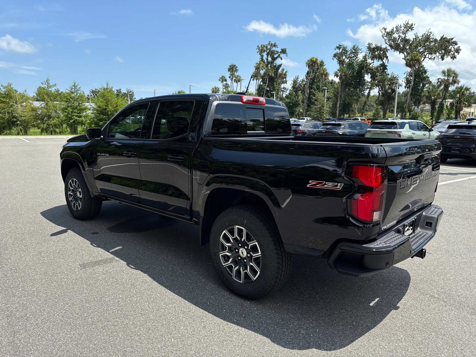2026 Chevrolet Colorado Z71 photo 3
