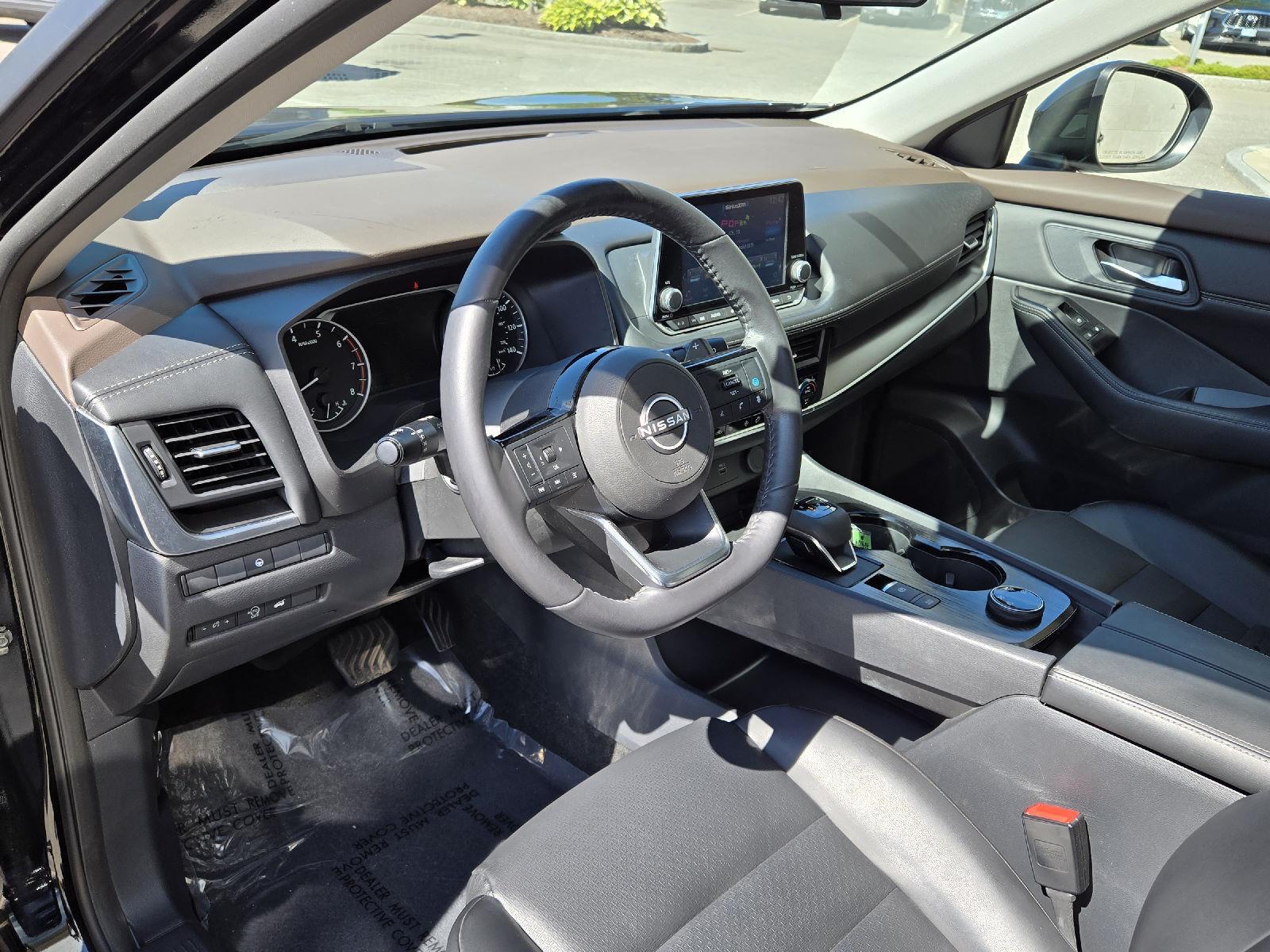 2023 Nissan Rogue SV photo 4