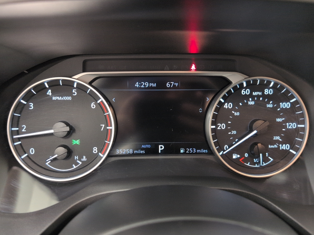 2024 Nissan Rogue SV photo 13