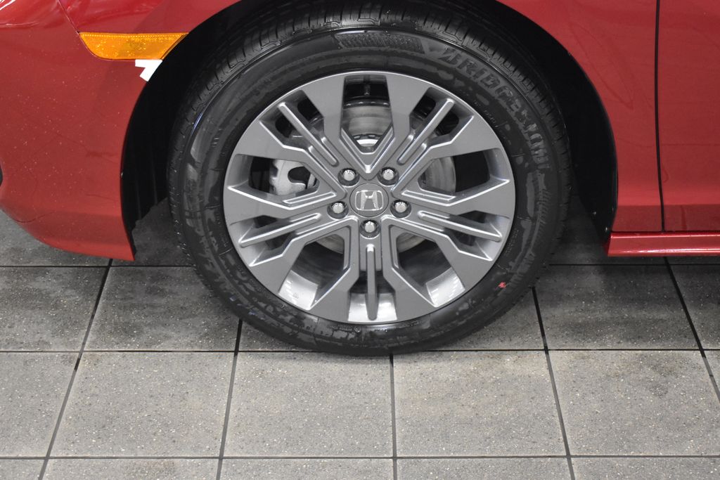 2026 Honda Odyssey Touring photo 7