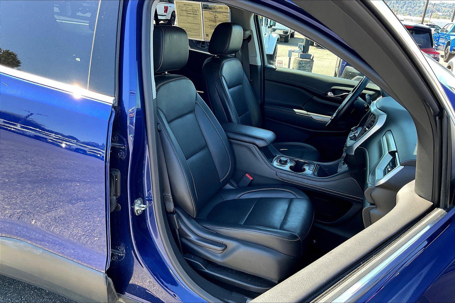 2023 Gmc Acadia SLT photo 7