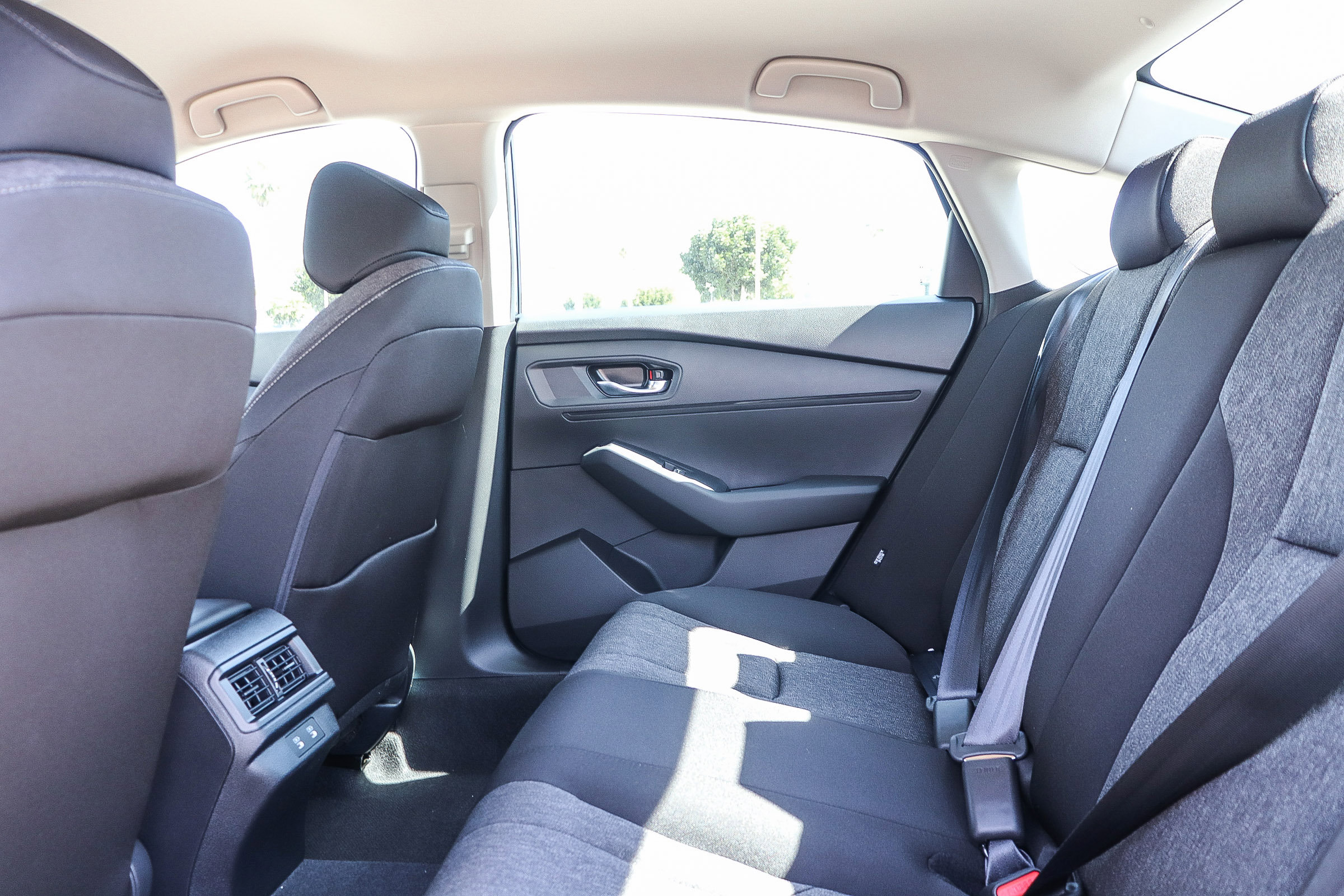 2025 Honda Accord LX photo 14
