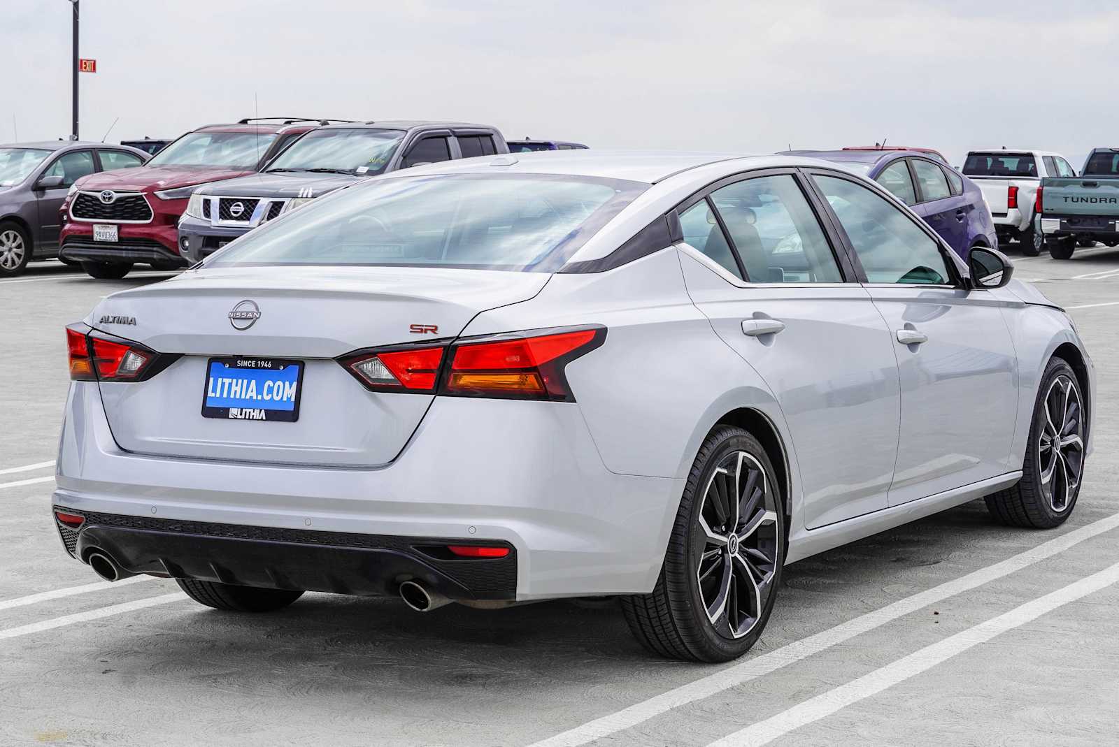 2023 Nissan Altima 2.5 SR photo 4