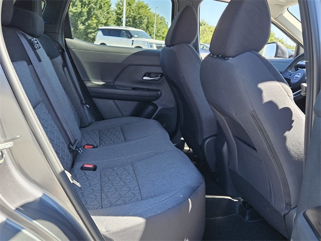 2025 Nissan Kicks SV photo 13