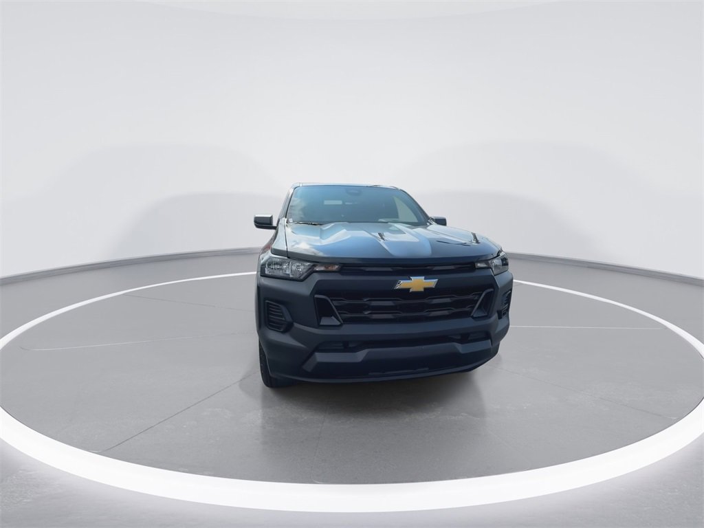 2025 Chevrolet Colorado LT photo 3