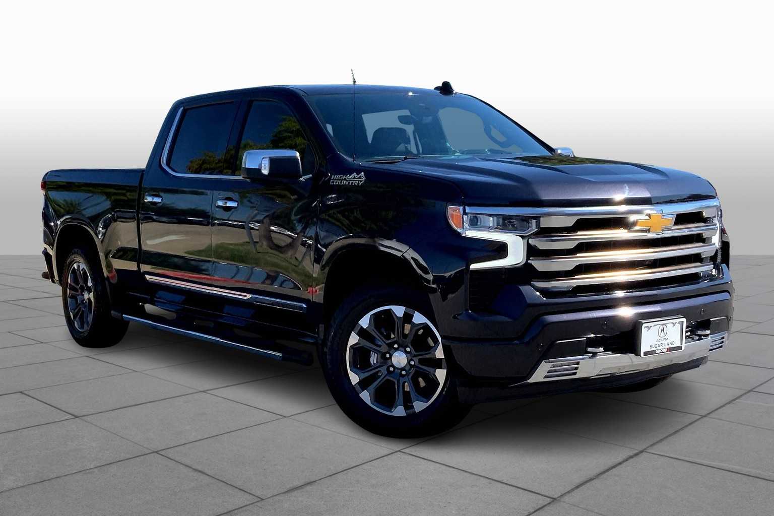 2022 Chevrolet Silverado 1500 High Country photo 2