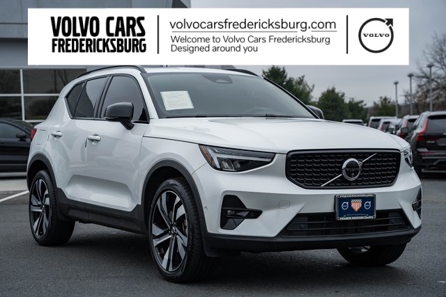 2024 Volvo XC40 Plus's photo
