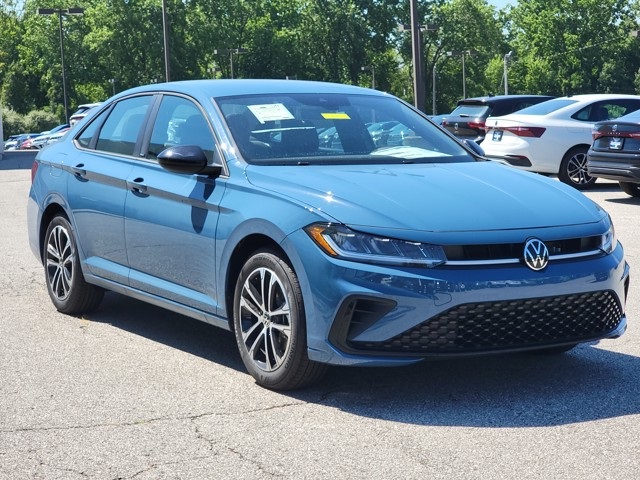 2025 Volkswagen Jetta 1.5T Sport photo 2