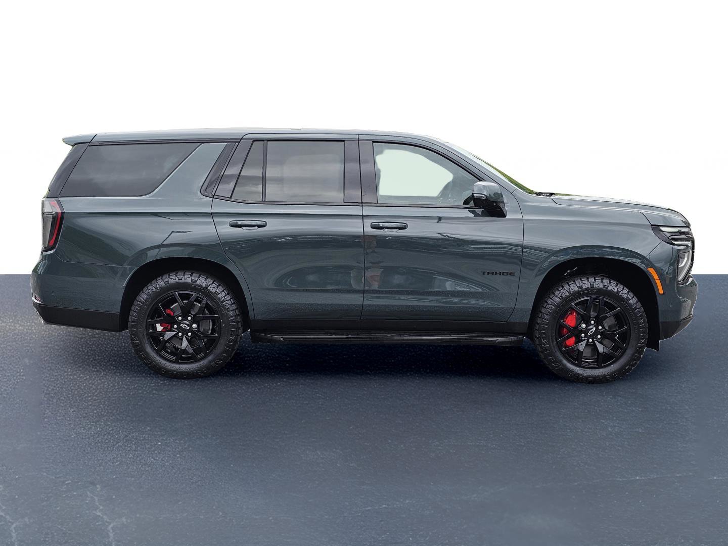 2025 Chevrolet Tahoe RST photo 4