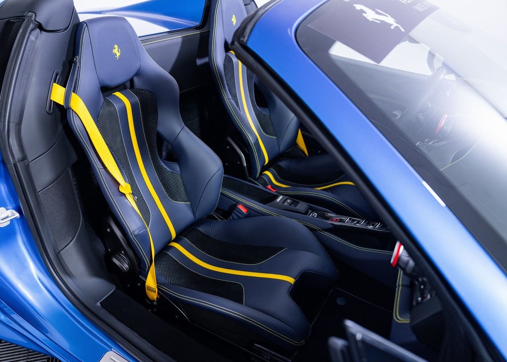 Certified Used 2022 Blu Corsa Ferrari Base image 23