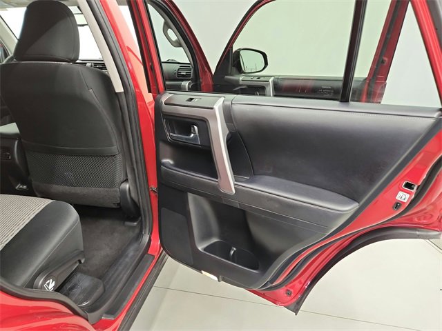 2024 Toyota 4Runner SR5 photo 32