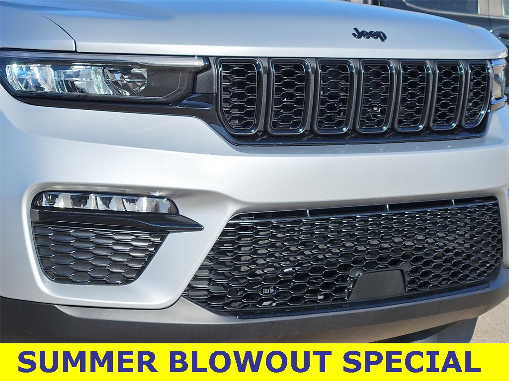 2025 Jeep Grand Cherokee Limited photo 7