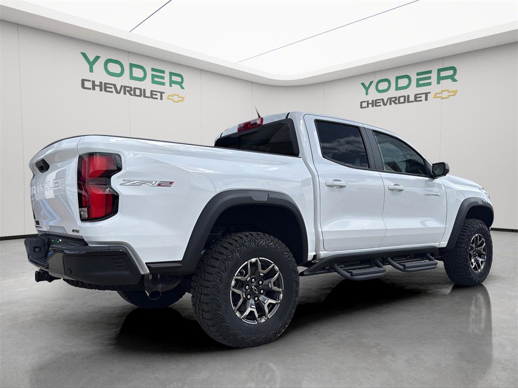 2025 Chevrolet Colorado ZR2 photo 2