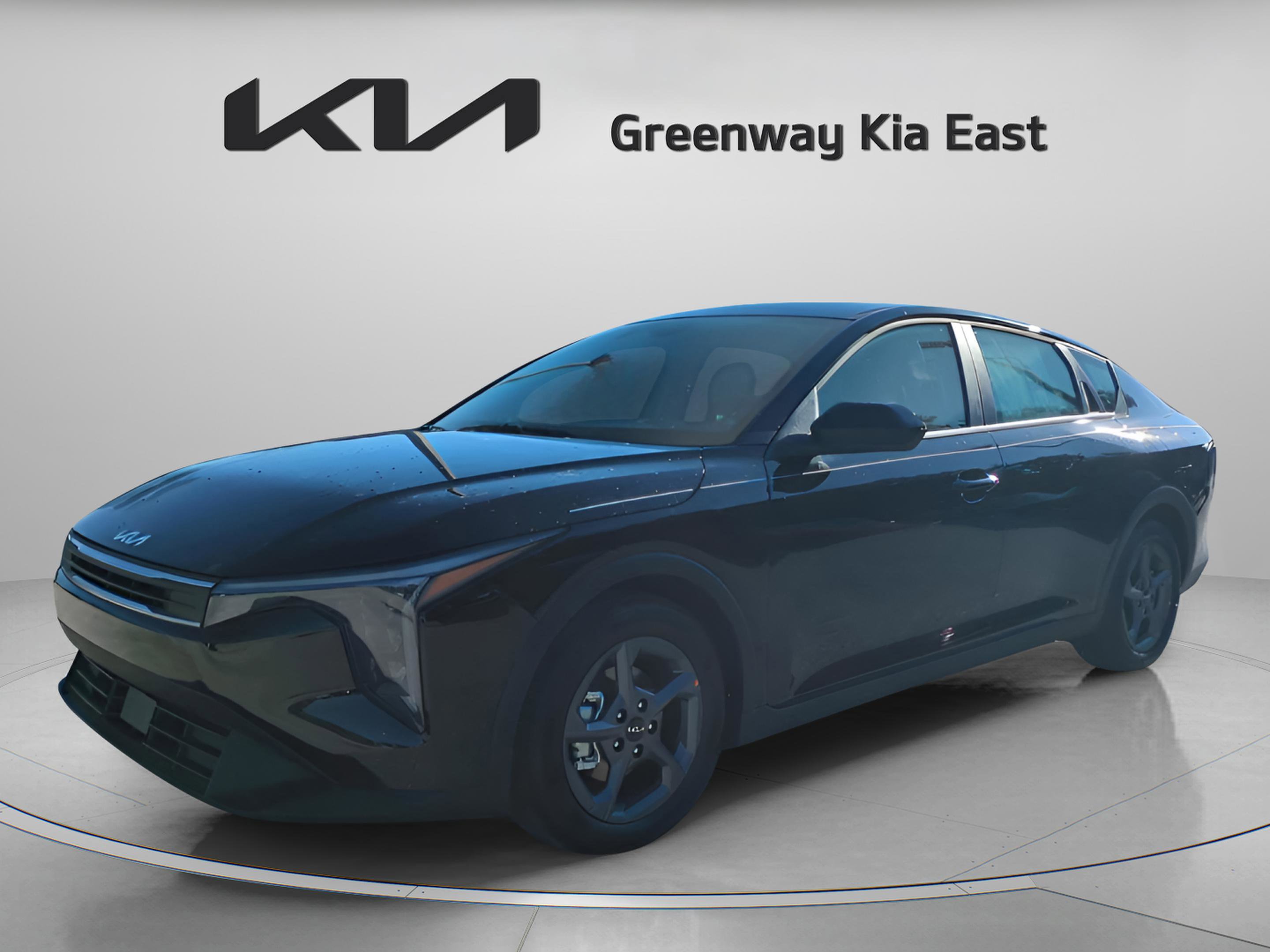 2025 Kia K4 LXS photo 3