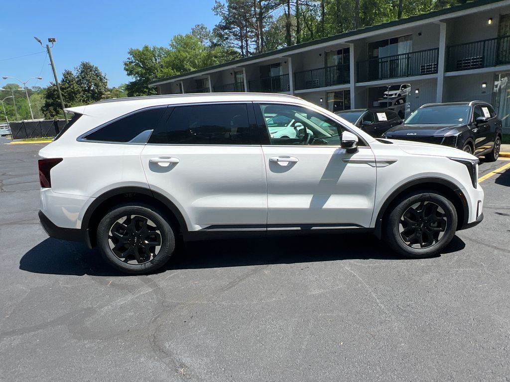 2025 Kia Sorento S photo 2