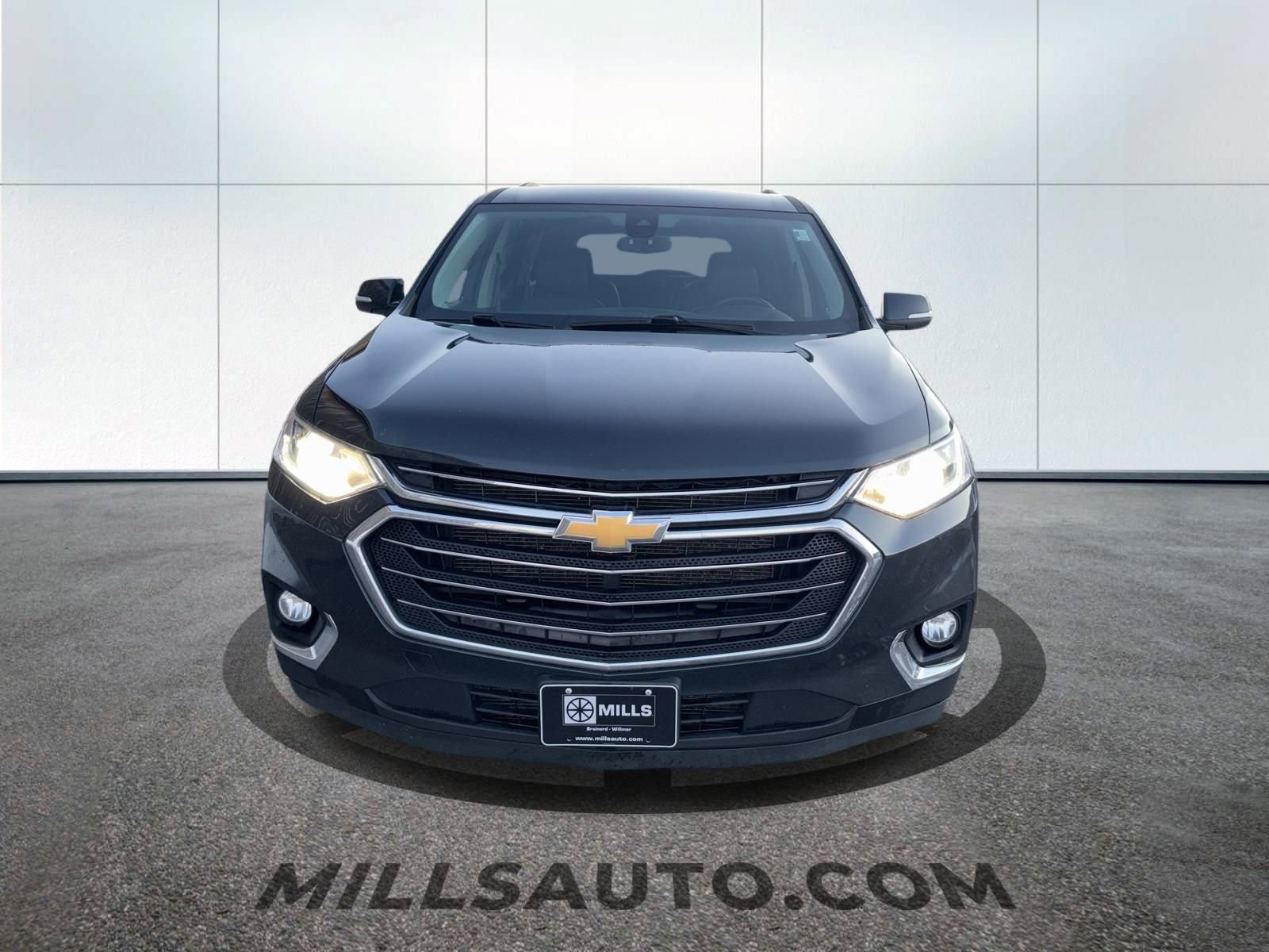 Used 2021 Chevrolet Traverse 3LT with VIN 1GNEVHKW1MJ211724 for sale in Baxter, Minnesota