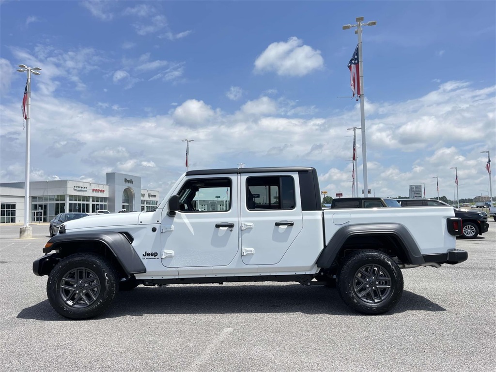 2025 Jeep Gladiator Sport S photo 4