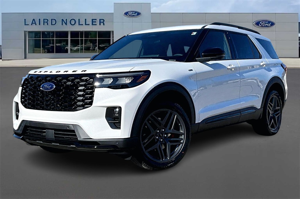 2026 Ford Explorer ST-LINE's photo